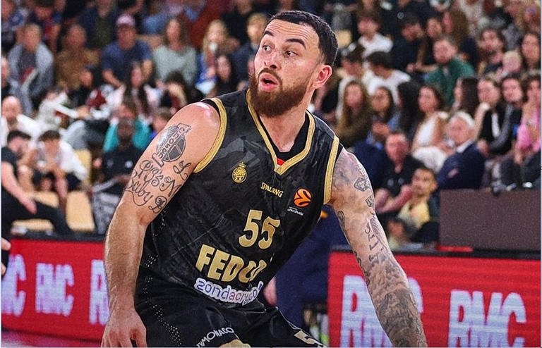 Μονακό – Μπαρτσελόνα 93-86: «Έκλεισε» θέση στο πλέι ιν με ηγέτες Τζέιμς – Οκόμπο