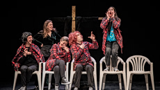 «Ο Μουνής»: Παράταση για 2 ακόμη παραστάσεις