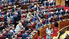 Αίρεται η ασυλία των 13 του ΟΠΕΚΕΠΕ – Θύματα και απροστάτευτοι δηλώνουν οι εγκαλούμενοι που ζήτησαν την άρση