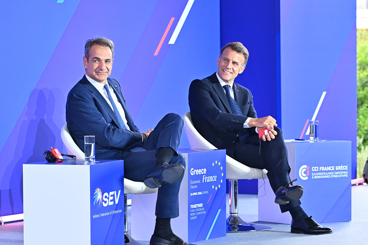 Μητσοτάκης: Πρότυπο για την Ευρώπη η ελληνογαλλική συνεργασία – Μακρόν: Η Ελλάδα είναι μοντέλο οικονομικής προόδου