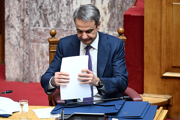 Το σκάνδαλο του ΟΠΕΚΕΠΕ «γκρεμίζει» την κυβέρνηση – Οι γκρίνιες στο εσωτερικό και το αίτημα για πρόωρες κάλπες