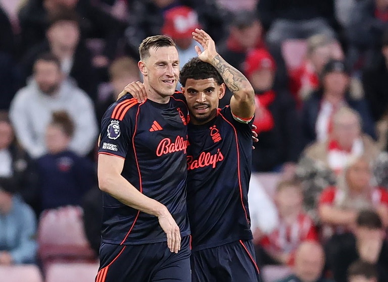 Νότιγχαμ πέντε αστέρων, διέλυσε τη Σάντερλαντ