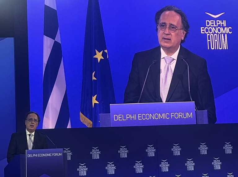 Ροϊλός: Το μέλλον της ανθρωπότητας και η Διαστημο-πολιτική του αύριο