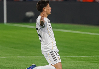 Μπάγερν Μονάχου – Ρεάλ Μαδρίτης: «Χορταστικό» ημίχρονο με πέντε γκολ (vids)