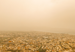 Καιρός: Ερχεται νέο κύμα αφρικανικής σκόνης – Υψηλές θερμοκρασίες και λασποβροχές