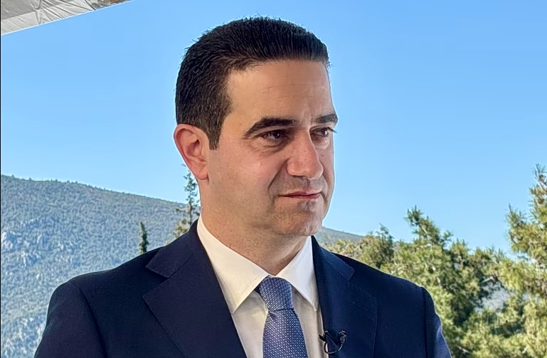 ΟΤ Delphi Economic Forum XI – Κατρίνης: Δεν πρόκειται ποτέ να συνεργαστούμε με τη ΝΔ