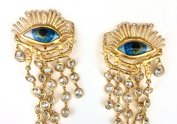 Έλζα Σκιαπαρέλι: Η σχεδιάστρια που έκανε τη μόδα τέχνη