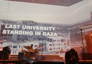 CIA, Γάζα και Ιράν – Το εντυπωσιακό κλείσιμο των Strokes στο Coachella