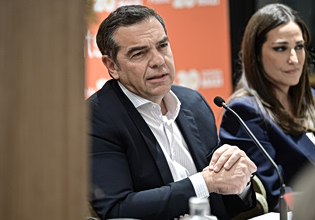 Καυστικός Τσίπρας: «Ο φαύλος κύκλος της παράλυσης παράγει σοβαρές απειλές»