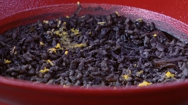 Συνταγή: Ριζότο με μελάνι σουπιάς