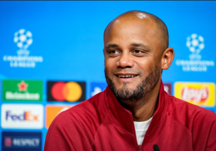 Μπάγερν: Πως χειρίστηκε ο Κομπανί παίκτη που κοιμήθηκε μπροστά σε όλη την ομάδα (pics)