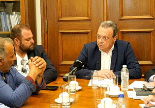 Φάμελλος: Η κυβέρνηση ούτε θέλει ούτε μπορεί να λύσει τα προβλήματα των αλιέων