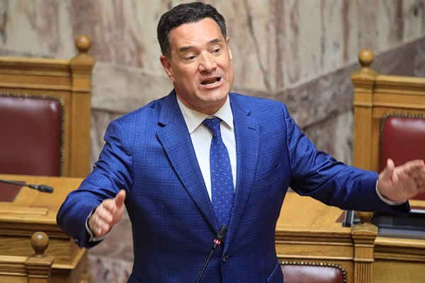 Ταφόπλακα στο «θεσμικό» προφίλ Μητσοτάκη από Γεωργιάδη που στοχοποιεί την Κοβέσι προσωπικά