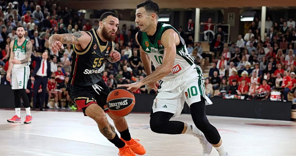 Μάικ Τζέιμς για Σλούκα: «Τον αγαπώ, αλλά δεν ήταν ποτέ πιο γρήγορος από μένα»