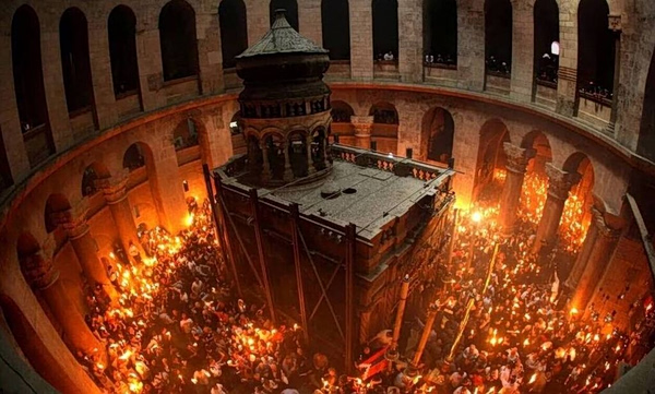 Άγιο Φως: Πώς θα πραγματοποιηθεί η μεταφορά του στην Ελλάδα