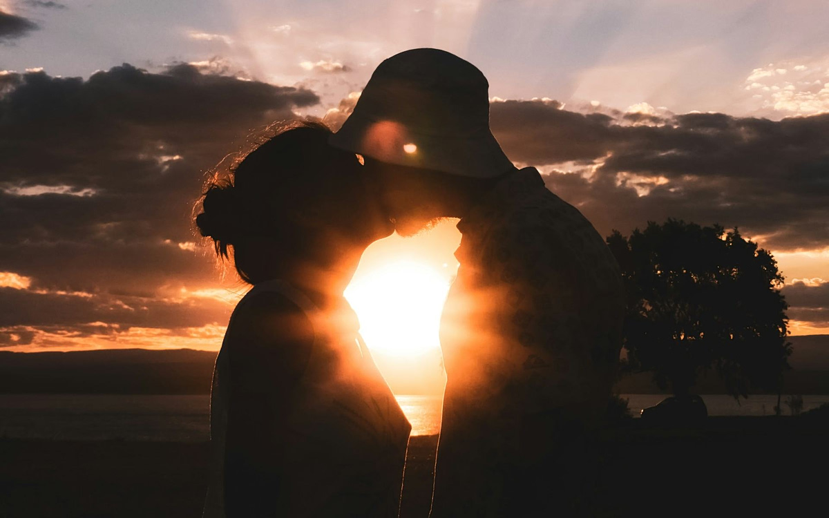 Άκρως Ζωδιακό: Τα Do’s και Don’ts στα ζώδια σήμερα [Κυριακή 12.04.2026]