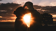 Άκρως Ζωδιακό: Τα Do’s και Don’ts στα ζώδια σήμερα [Κυριακή 12.04.2026]