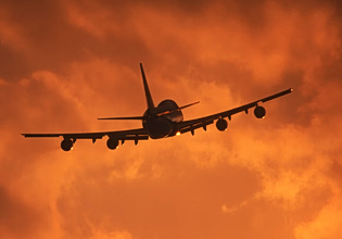 Πώς ο πόλεμος επηρεάζει τις αεροπορικές εταιρείες του Κόλπου