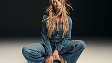 Η Σίντνεϊ Σουίνι εκτόξευσε την περιουσία της μέσα σε δύο χρόνια