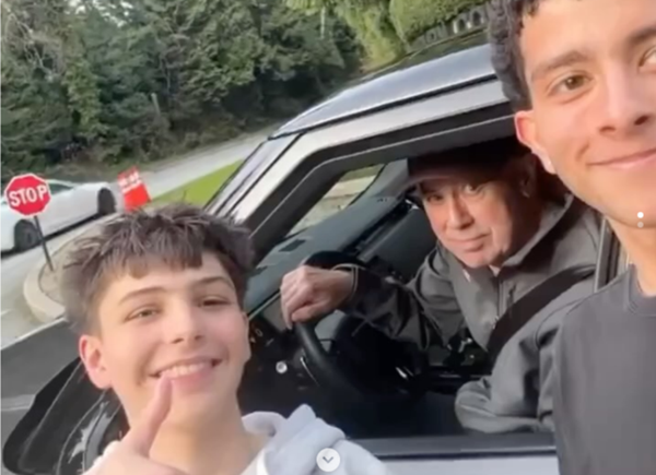 Ο Κάρλο Αντσελότι «δεσμεύτηκε» να καλέσει τον Νεϊμάρ στο Μουντιάλ! – Τι είπε σε δύο οπαδούς (vid)