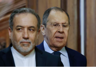 Ιράν: Δεν πρέπει να ξαναρχίσουν οι εχθροπραξίες, τονίζει ο Λαβρόφ στον Αραγτσί