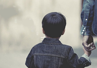 Απόπειρα αρπαγής ανηλίκου από αλλοδαπούς στην Κάτω Τιθορέα – Τι λέει ο δήμος Αμφίκλειας – Ελάτειας