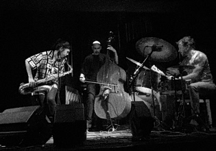 Μια συναυλία «ζέσταμα» για όλα όσα πρόκειται να ζήσουμε στo Φ Hill Sessions