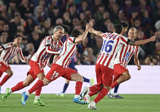 Μπαρτσελόνα – Ατλέτικο Μαδρίτης 0-2: Η αποβολή του Κουμπαρσί άνοιξε τον δρόμο για τους φιλοξενούμενους
