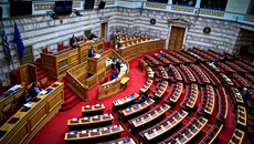 Μάχη Κορυφής στη Βουλή για το κράτος δικαίου: Σε κλοιό ο Μητσοτάκης  για το Μαξιμου Gate – Στο βήμα ο Φάμελλος