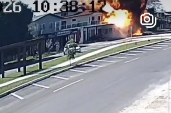 Βραζιλία: 4 νεκροί στη συντριβή ιδιωτικού αεροσκάφους σε εστιατόριο