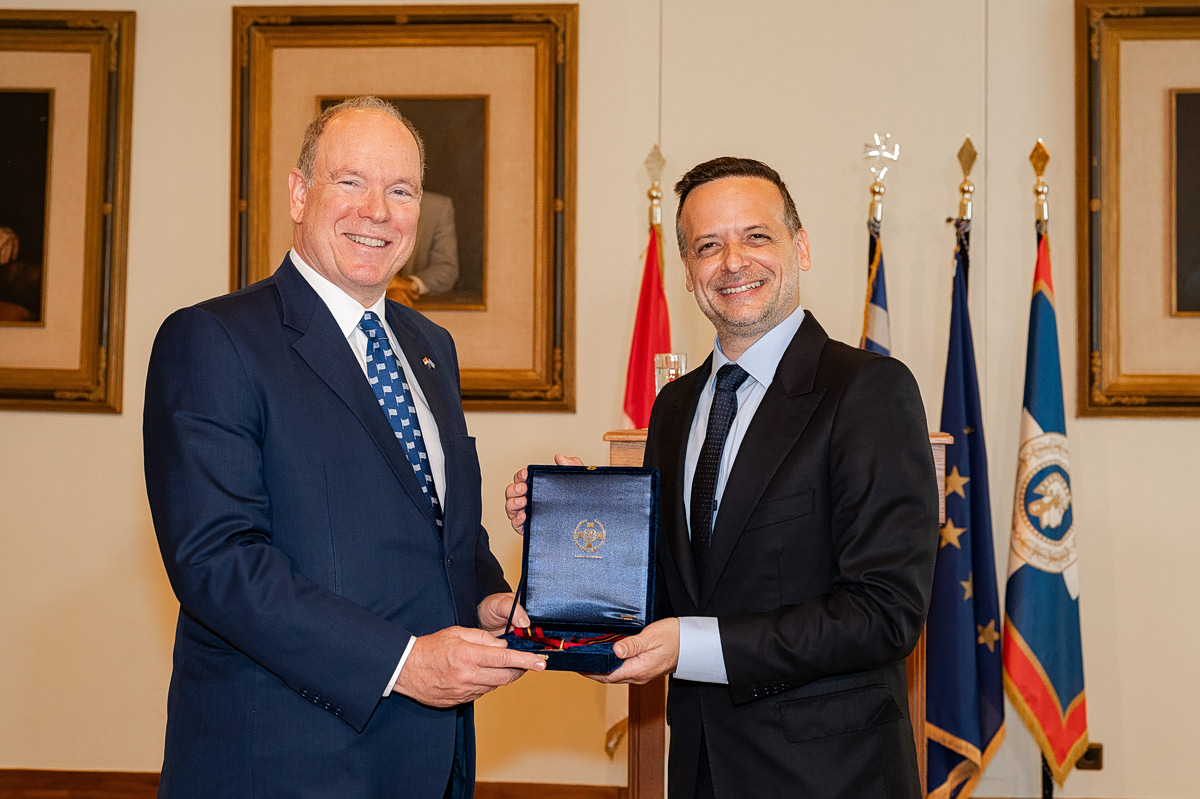 Απονομή του Μεταλλίου του Δήμου Αθηναίων στον Πρίγκιπα Αλβέρτο Β΄ του Μονακό