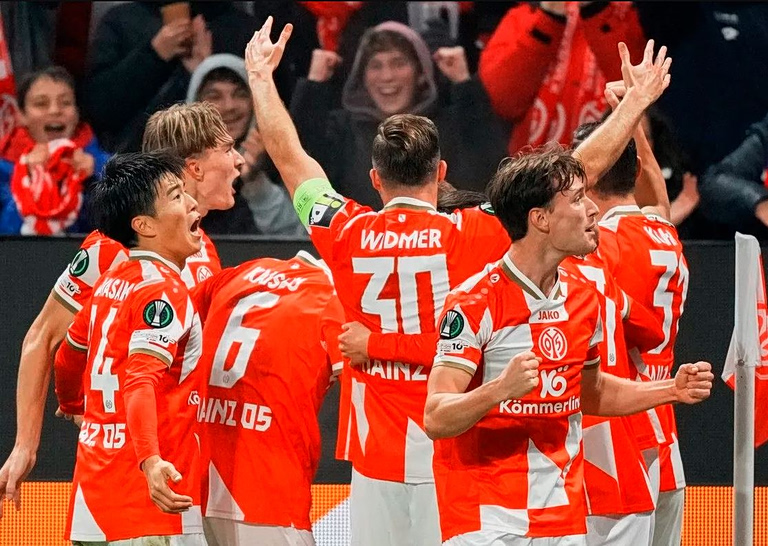 Τριάρες για Κρίσταλ Πάλας (3-0) και Σαχτάρ (3-0), βήμα πρόκρισης για Μάιντς (2-0) – Δείτε τα γκολ