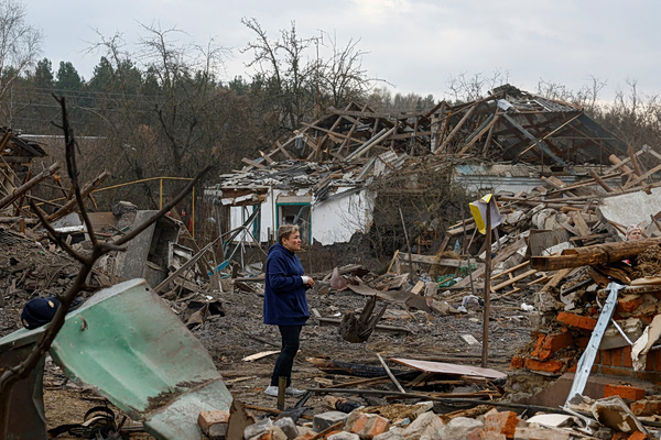 Πολλοί τραυματίες από το νέο κύμα ρωσικών επιθέσεων στην Ουκρανία
