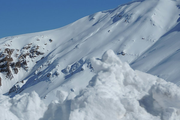 Νορβηγία: Δύο νεκροί και δύο τραυματίες από χιονοστιβάδα