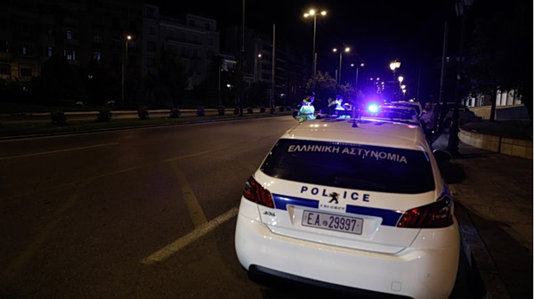 Γιαννιτσά: Μεθυσμένος 22χρονος έκλεψε αυτοκίνητο και τραυμάτισε αστυνομικό – Συνελήφθη μετά από καταδίωξη