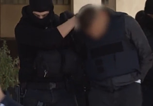 Το τατουάζ του 20χρονου καθ’ ομολογίαν δράστη της δολοφονίας στον Άγιο Δημήτριο – Τι είπε πρώην σύντροφός του