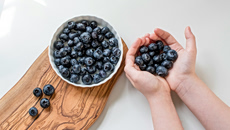 Διατροφή: Οι επτά τροφές που κάνουν τη διαφορά (μετά τα 60)