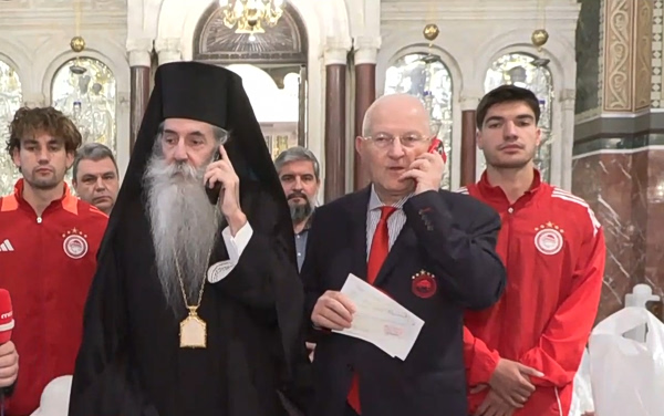 Πάσχα: Γεύματα αγάπης από τη Μητρόπολη Πειραιώς, τον Ολυμπιακό, τον Βαγγέλη Μαρινάκη και τον Δήμο Πειραιά