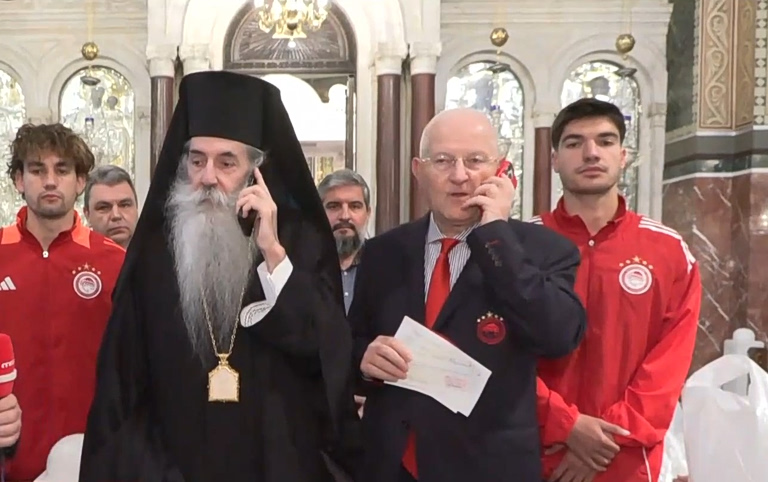 Πάσχα: Γεύματα αγάπης από τη Μητρόπολη Πειραιώς, τον Ολυμπιακό, τον Βαγγέλη Μαρινάκη και τον Δήμο Πειραιά