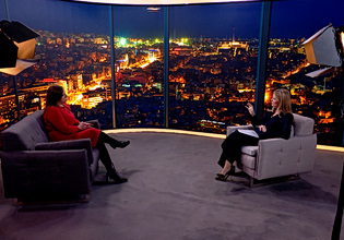 Κωνσταντοπούλου: Τους 4 «ιδιώτες» τους πετάξανε σαν τα σκυλιά, ενώ είναι συνεργάτες τους – Ο Μητσοτάκης θυσίασε συνεργάτες, εργαλειοποιώντας τη Δικαιοσύνη