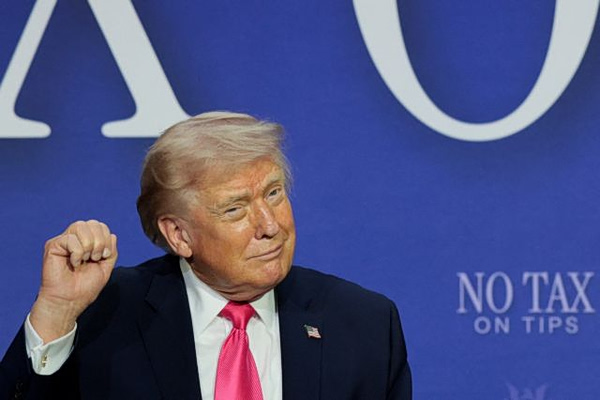 Ιράν: «Μικρή παράκαμψη» που πάντως «χρειαζόταν», χαρακτηρίζει τον πόλεμο ο Τραμπ