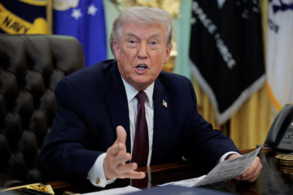 Τραμπ: Δεν ξέρω πώς θα αντιδράσω εάν πάθει κακό ο αγνοούμενος αμερικανός πιλότος στο Ιράν