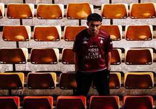 Ποδοσφαιριστής επιζών της τραγωδίας του Κραν Μοντανά υπέγραψε επαγγελματικό συμβόλαιο (pics)