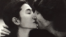 Είναι αυτή η πιο rock δημοπρασία της άνοιξης;