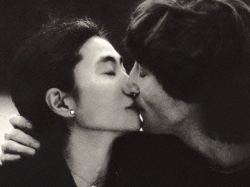 Είναι αυτή η πιο rock δημοπρασία της άνοιξης;