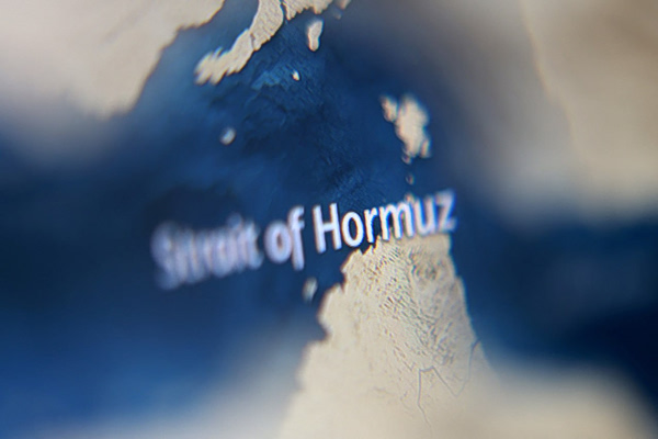 Συνεχίζεται ο ναυτικός αποκλεισμός στα Στενά του Ορμούζ – Προς νέες συνομιλίες ΗΠΑ και Ιράν