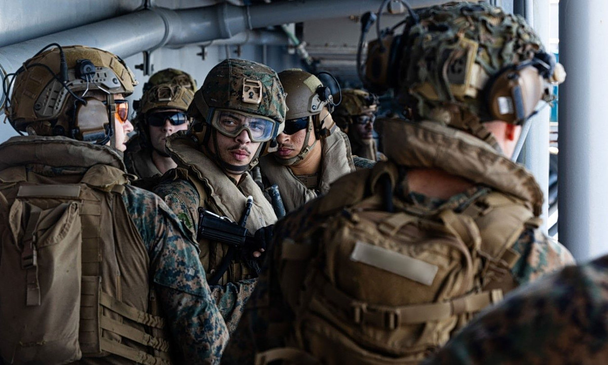 Washington Post: Οι ΗΠΑ στέλνουν πάνω από 10.000 επιπλέον στρατιώτες στη Μέση Ανατολή