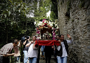 Good Friday in Greece: Τhe Country Goes Quiet