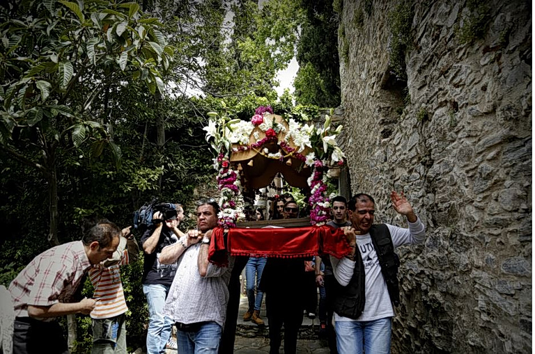 Good Friday in Greece: Τhe Country Goes Quiet
