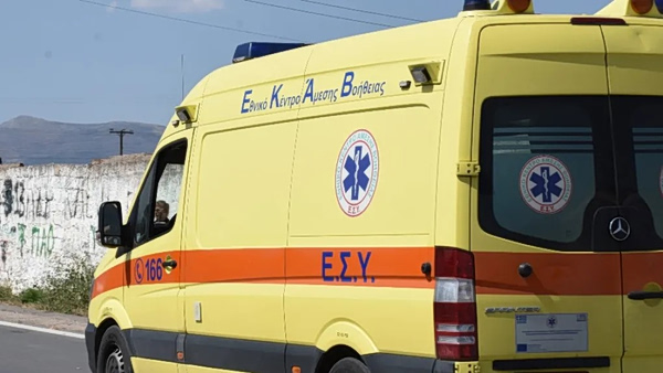 Τραγωδία στην Κόρινθο: Μπαλκόνι κατέρρευσε και σκότωσε μία γυναίκα – Τραυματίστηκαν τα παιδιά της